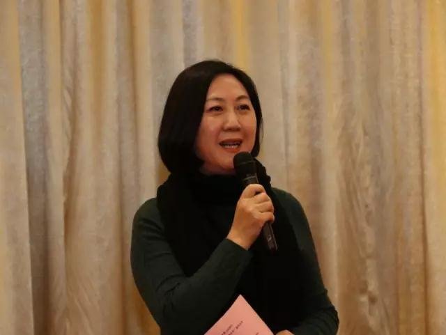 陆军政治工作部文工团队长李晓娟
